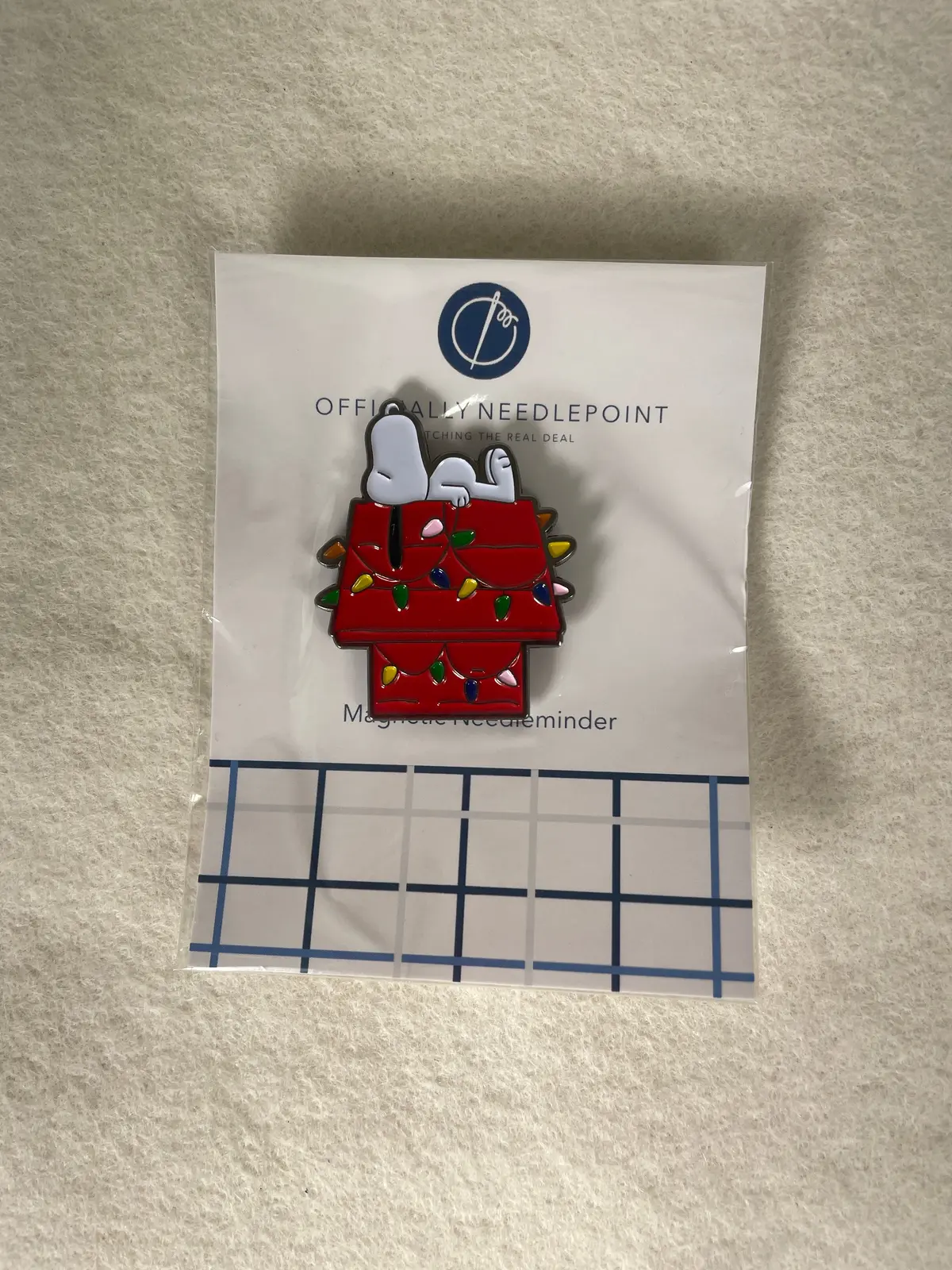 * Officially Needlepoint "A Charlie Brown Christmas"- Snoopy On Doghouse Needle Minder 1