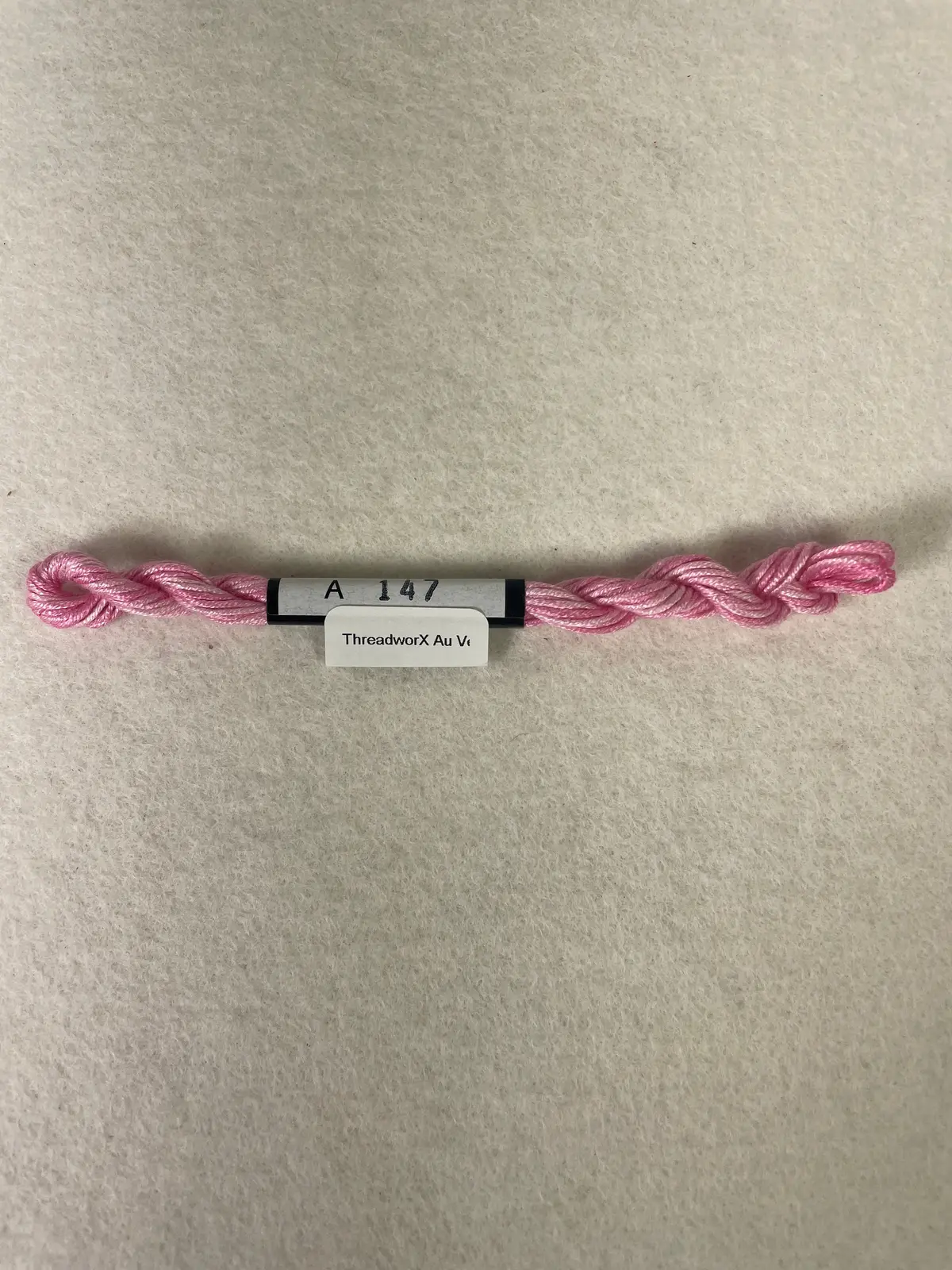 Threadworx Au Ver A Soie O/D Silk- A147 Cameilla 1
