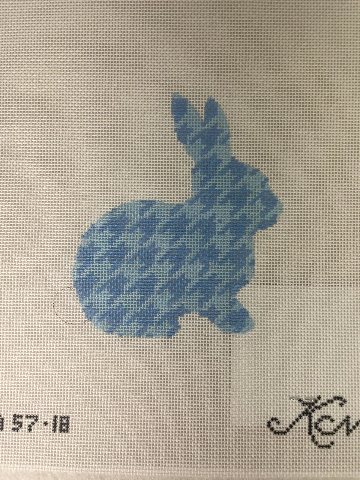 * Kelly Clark Needlepoint Kea57 Sky Blue Houndstooth Bunny 1