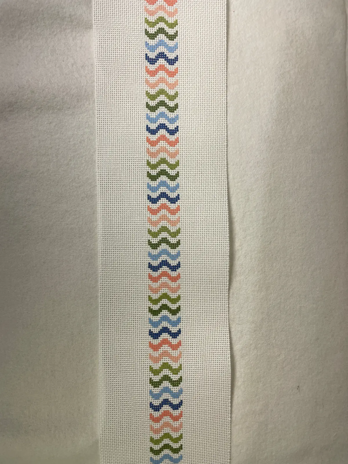 * Goodpoint Gp96 Rainbow Squiggle Belt 1