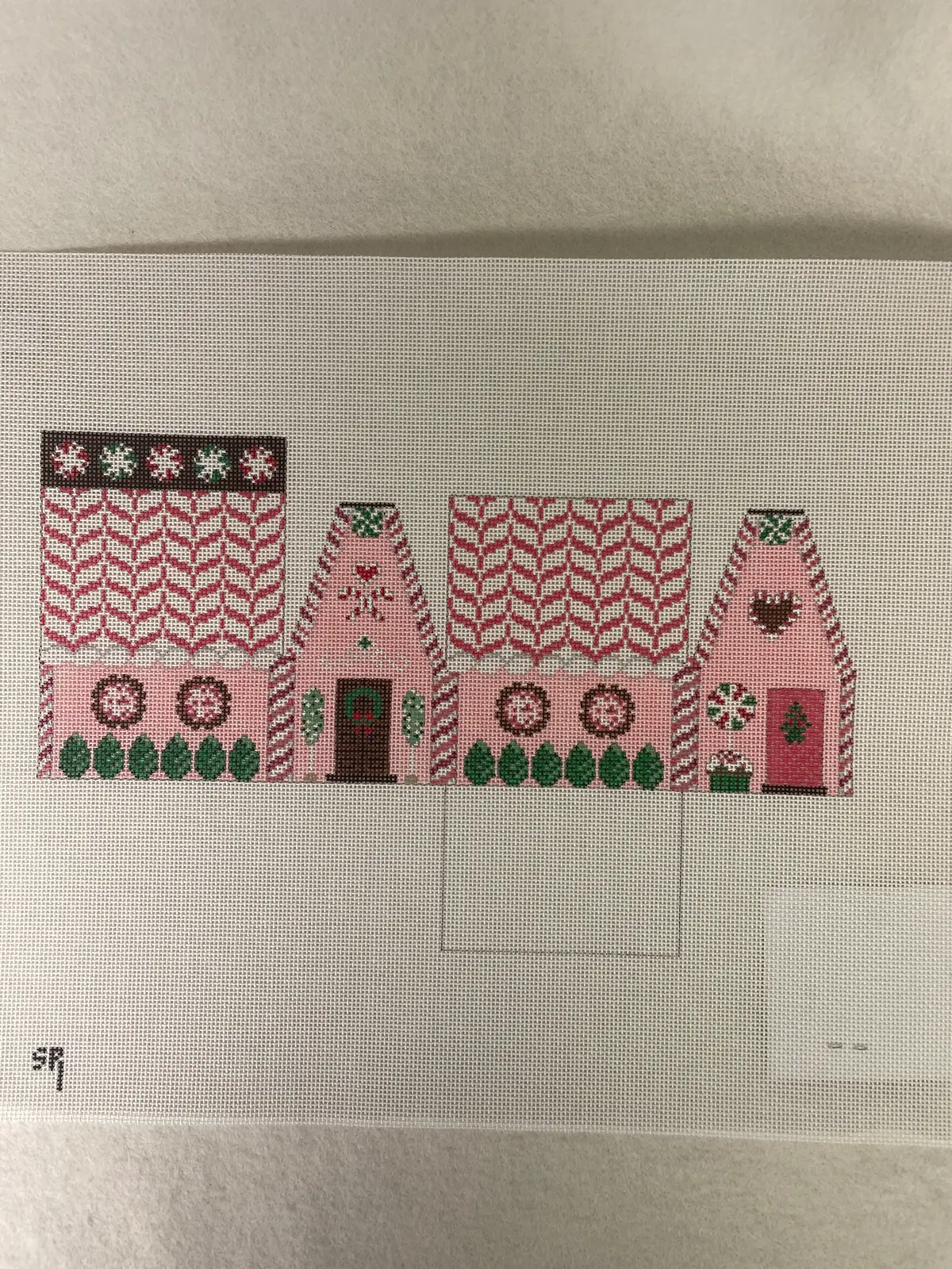 * Susan Roberts Needlepoint 6265 Peppermint, 3D Gingerbread House 1