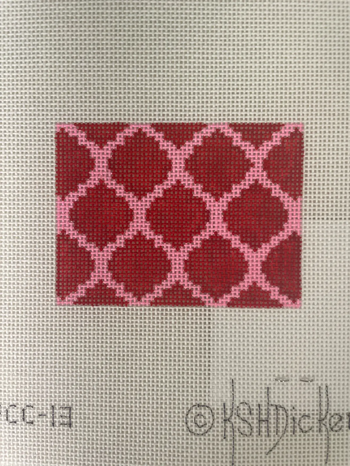 * Kate Dickerson Inspcc13 Planet Earth Credit Card Case Insert- Quatrefoils- Red And Pink 1