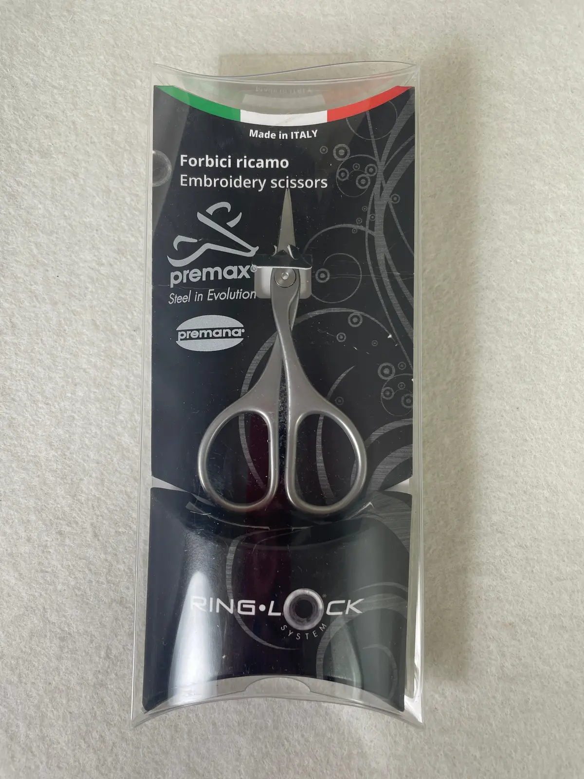 Premax X302cs 3 3/4 Embroidery Scissors Ring Lock- Curved Serrated 1