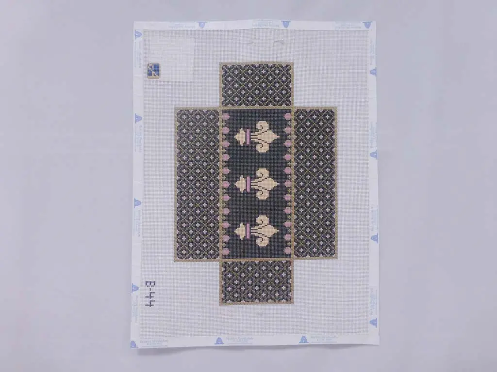 Amanda Lawford B-44 Black Fleur De Lis 1