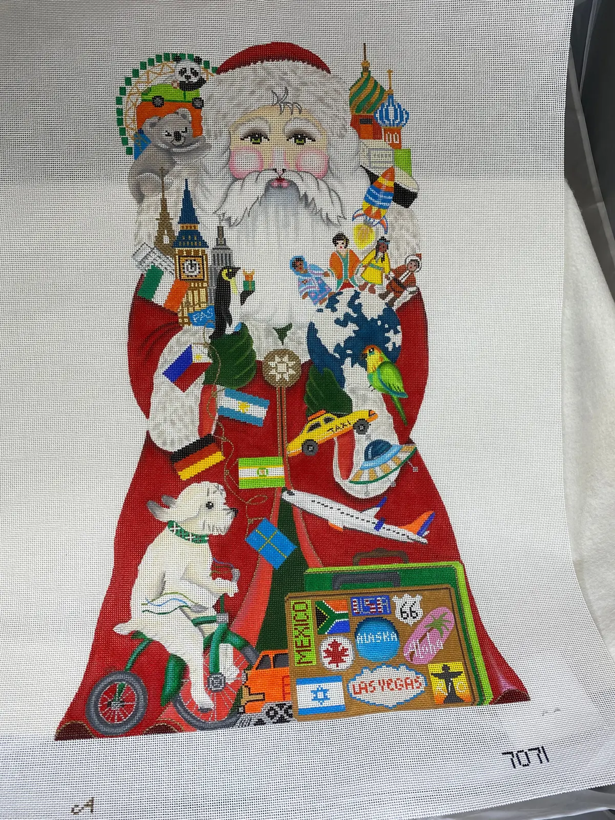 Amanda Lawford 7071 World Traveler Santa 1