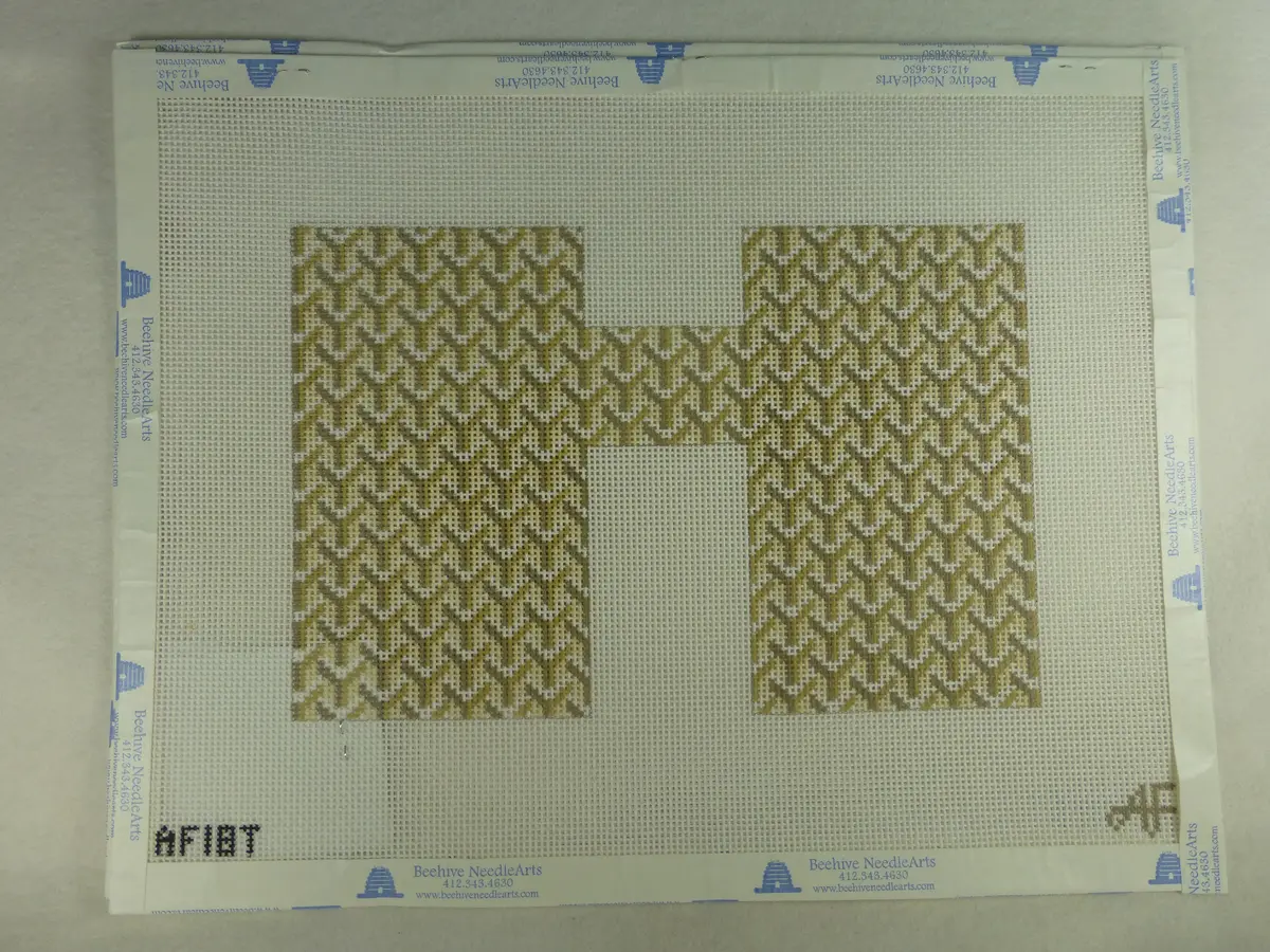 * Anne Fisher Needlepoint Af18t Pattern Clutch Front 1