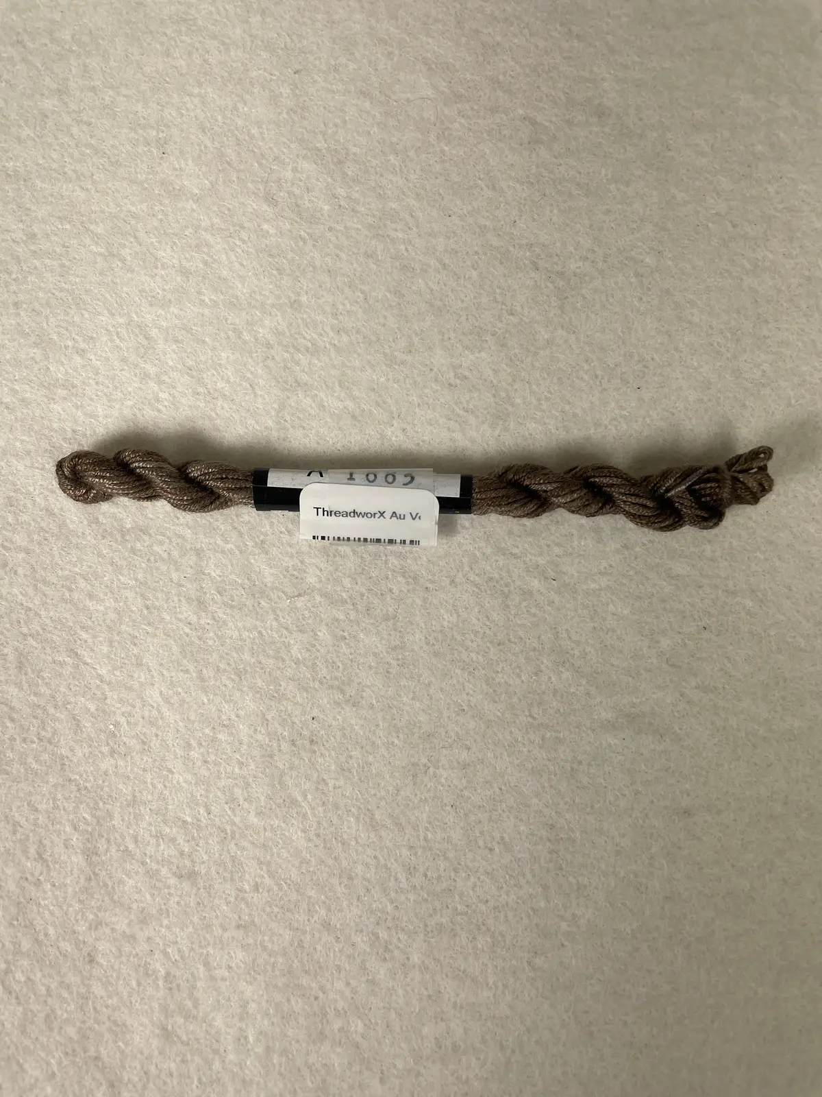 Threadworx Au Ver A Soie O/D Silk-  A1883 Autumn Brown 1