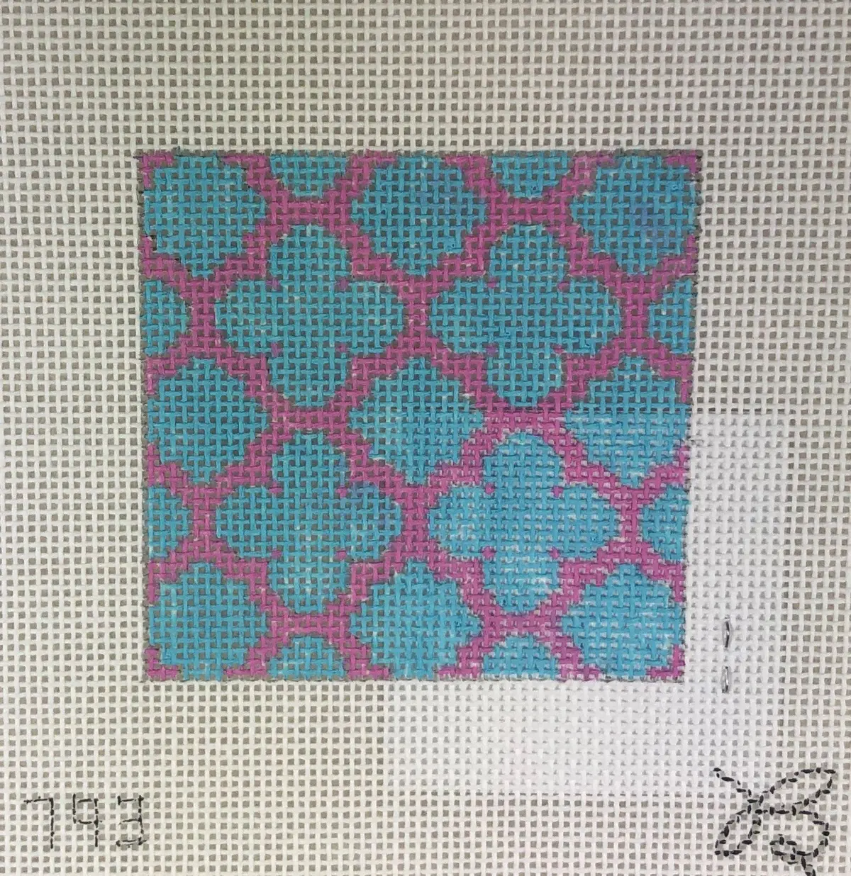 Beth Grantz Designs 120 793Bp Quatrefoil, Blue/Pink 1