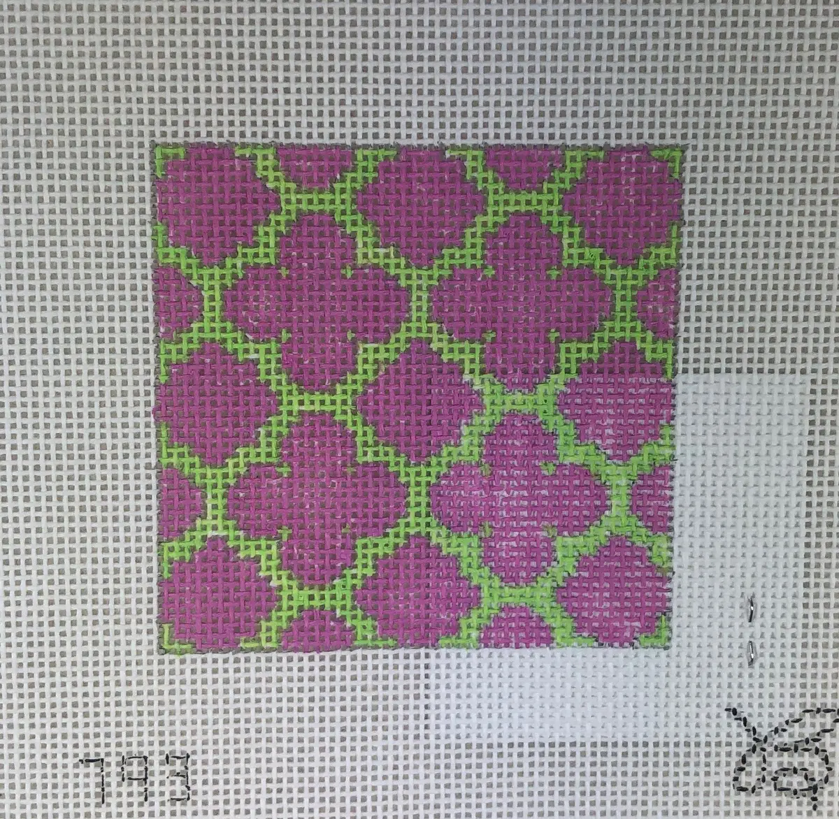* Beth Grantz Designs 120 793Lp Quatrefoil, Lime/Pink 1