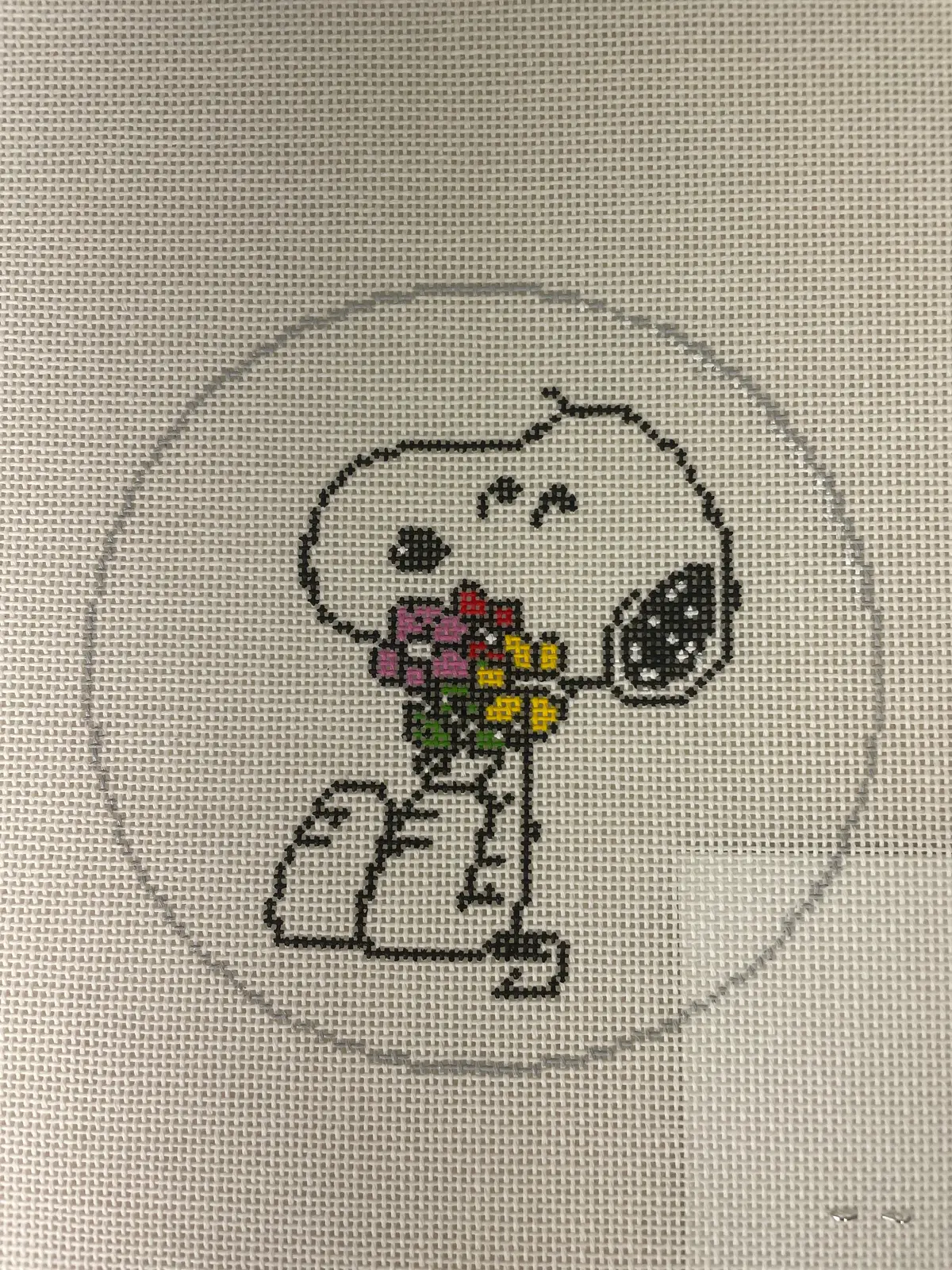 * Officially Needlepoint Pnts-Ev03 Snoopy Hugging Flowers 1