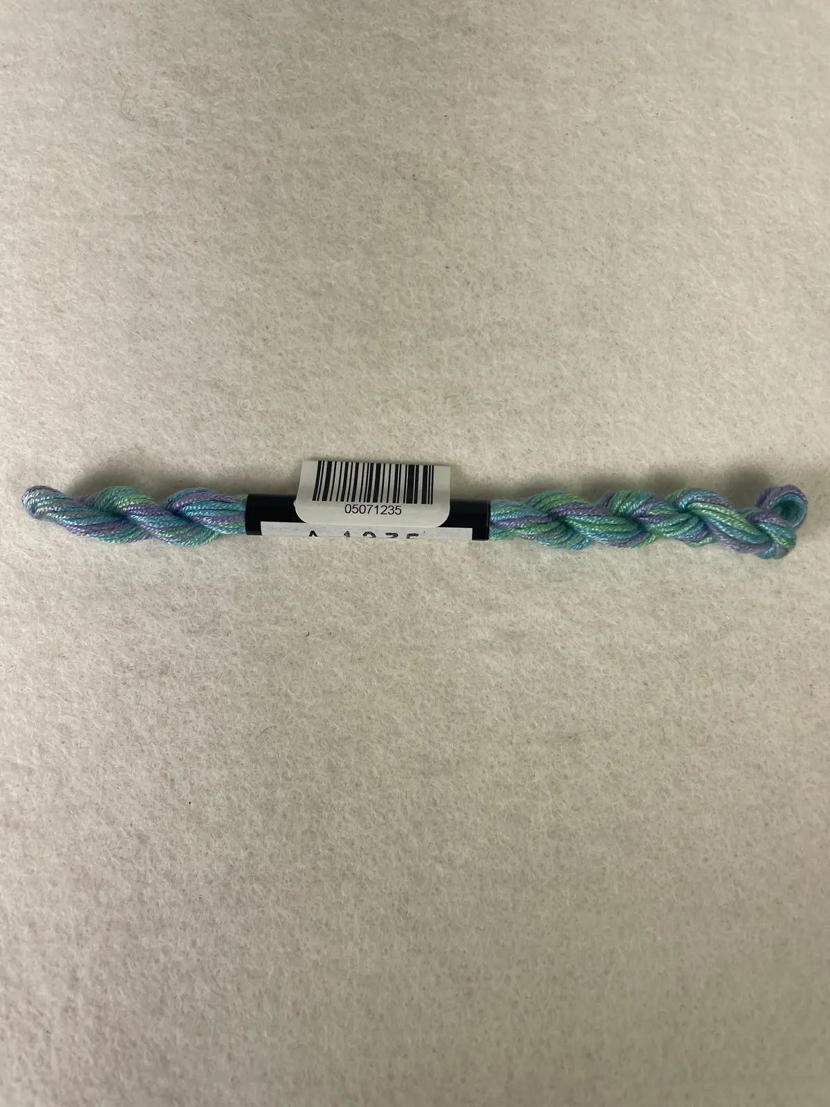 Threadworx Au Ver A Soie O/D Silk- A1235 Easter Eggs 1