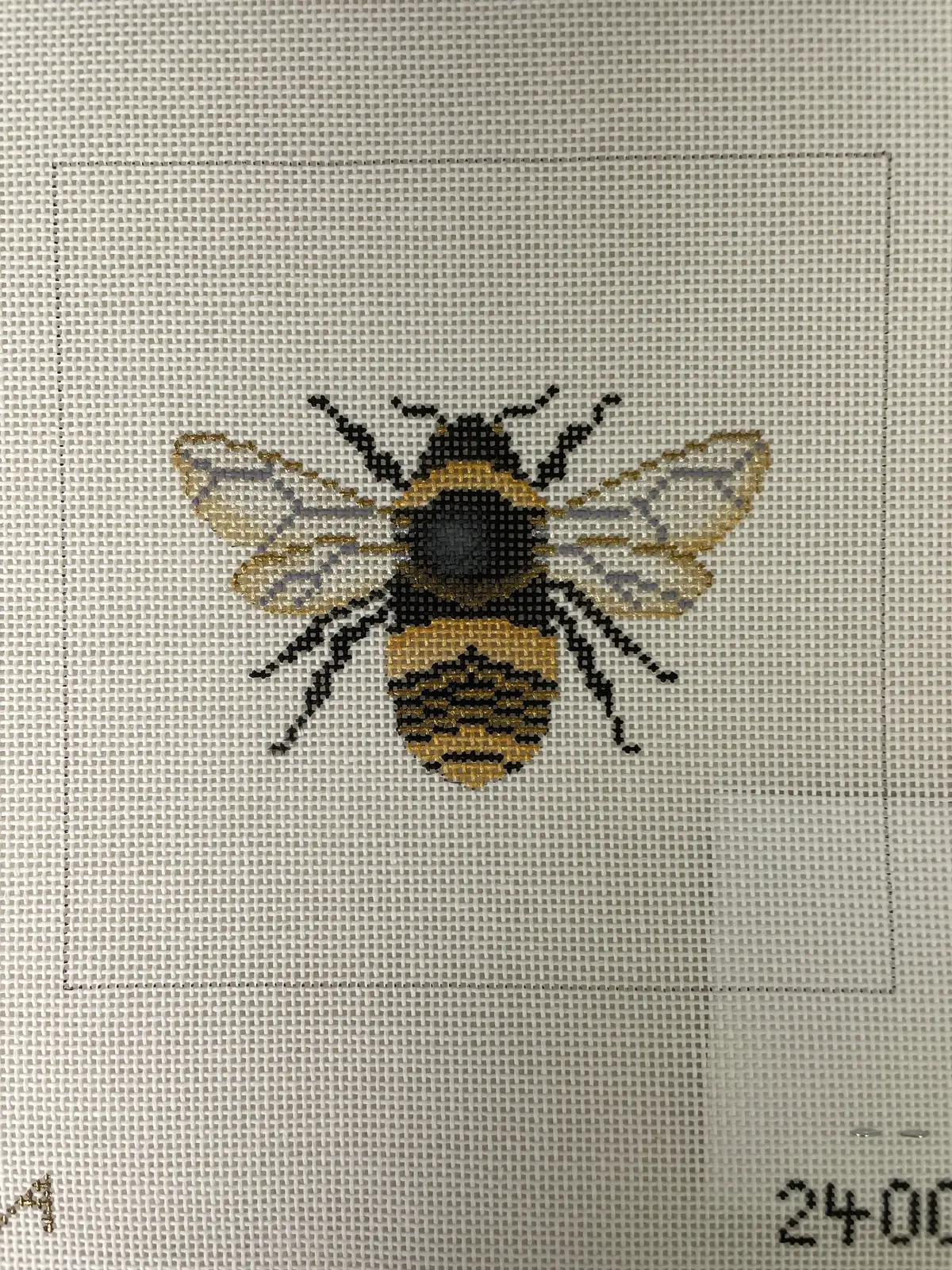 *Vallerie Needlepoint Gallery / Vng Canvas 24001 Fat Bee 1