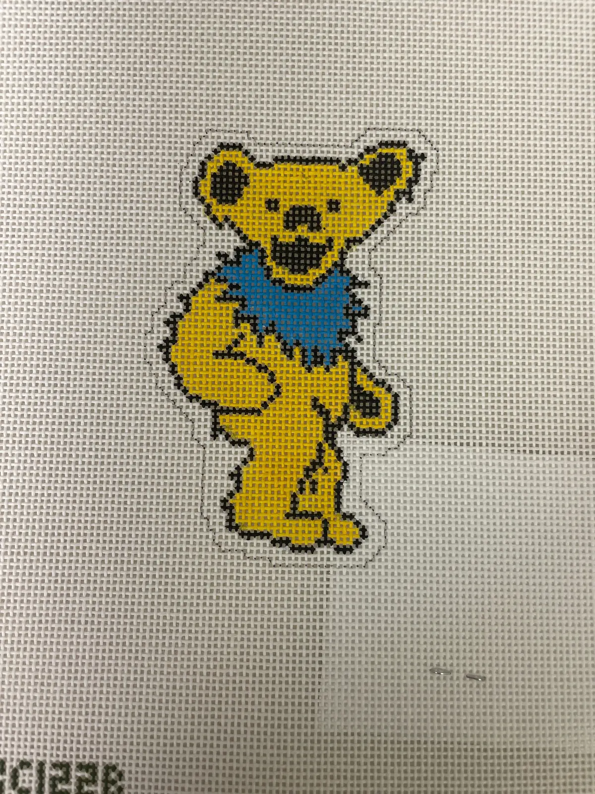 *Elm Tree Needlepoint Designs Xc122b Christmas Grateful Dead Bear-Yellow 1