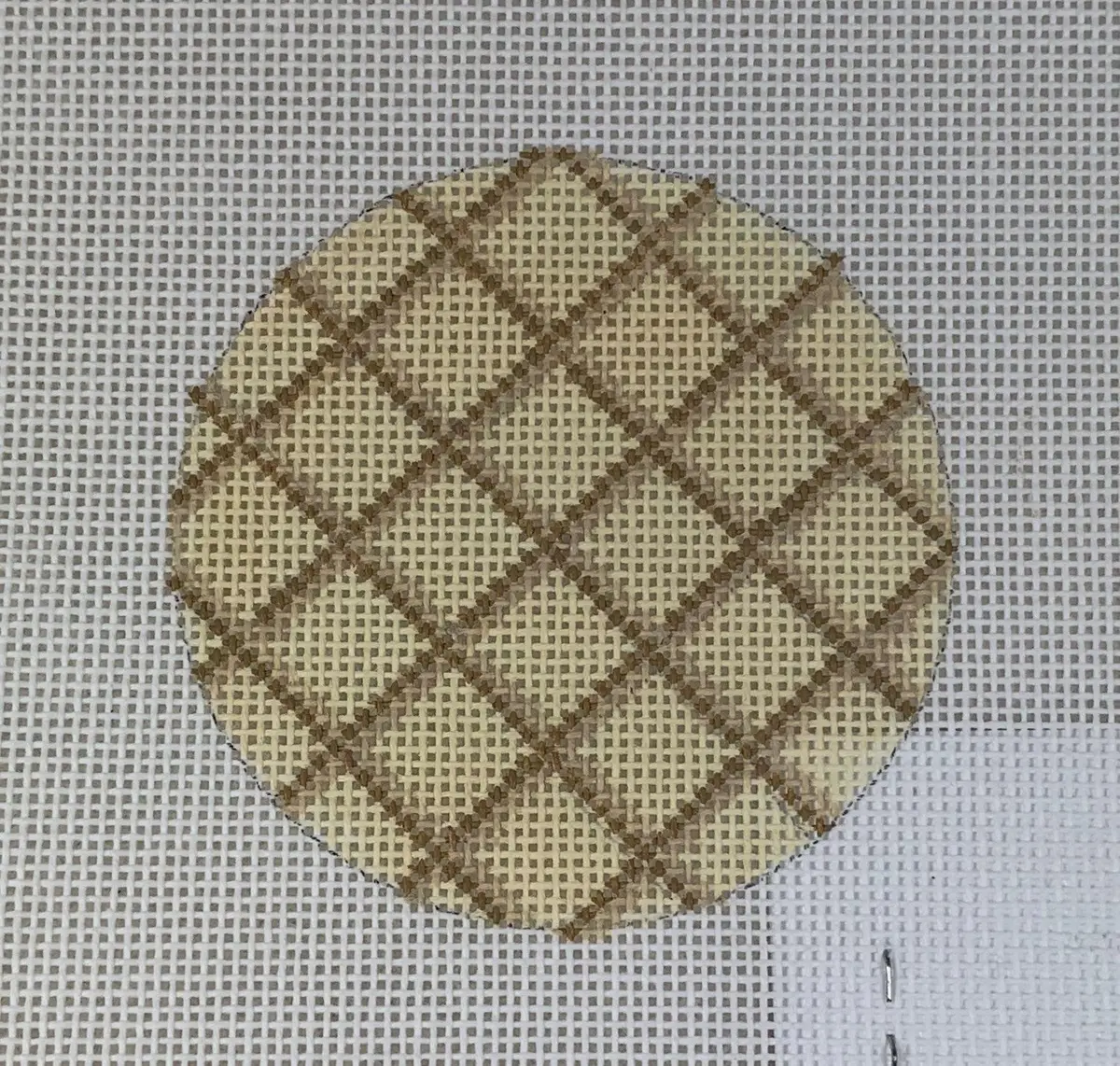* Kate Dickerson Needlepoint Collection Alb- 51 Cream + Taupe Crisscross 1