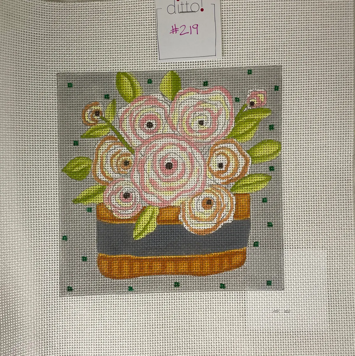 *Ditto Needlepoint Works #219 Flowers 1