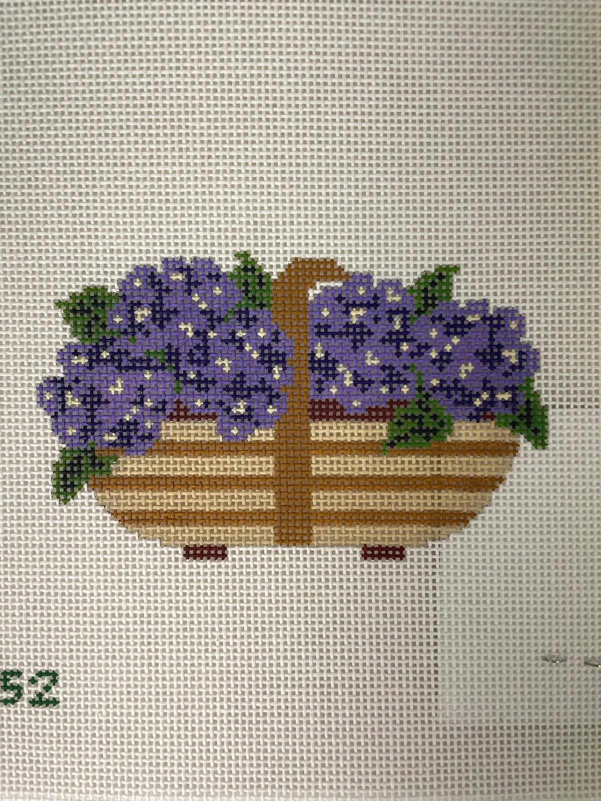 * Tout Le Monde Needlepoint Tlm52 Sussex Trug- Royal Purple Hydrangea 1