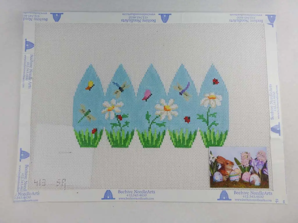 Susan Roberts Needlepoint Designs 0413 Daisies & Bugs 1
