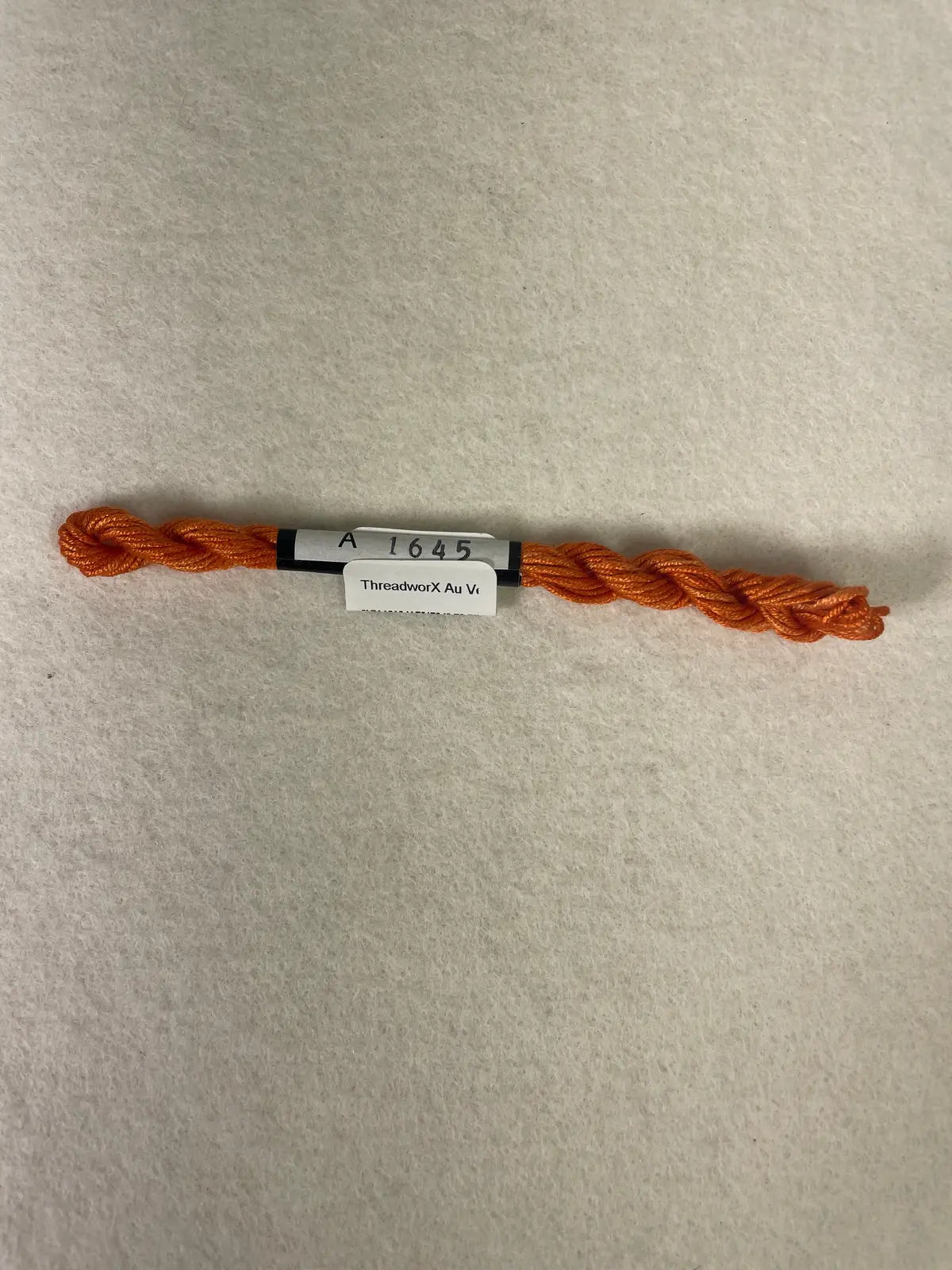 Threadworx Au Ver A Soie O/D Silk-  A1645 Harvest Pumpkin 1