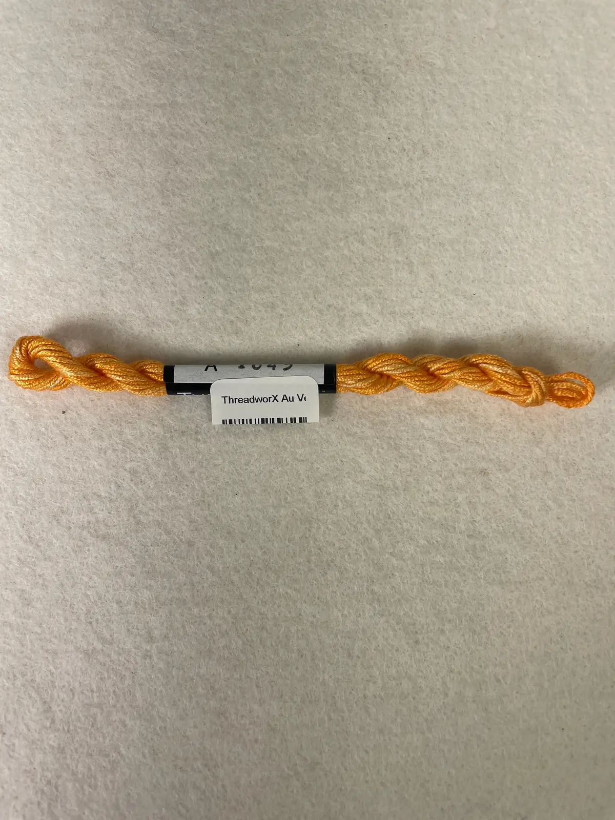 Threadworx Au Ver A Soie O/D Silk-  A1643 Orange Creamsicle 1