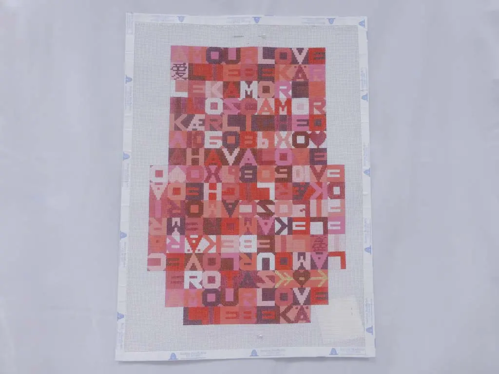 * Mercury Designs 320 "Language Of Love" Purse 1