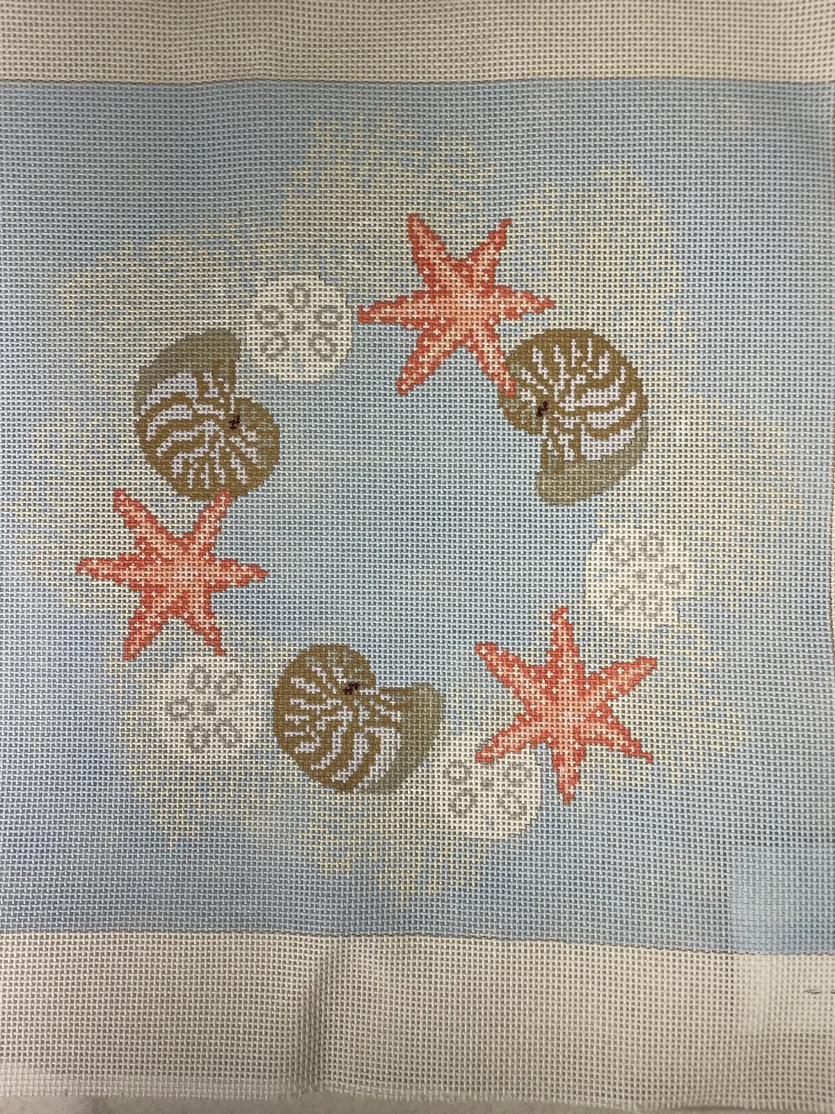 *Vallerie Needlepoint Gallery / Vng Tss137 Shell Wreath 1