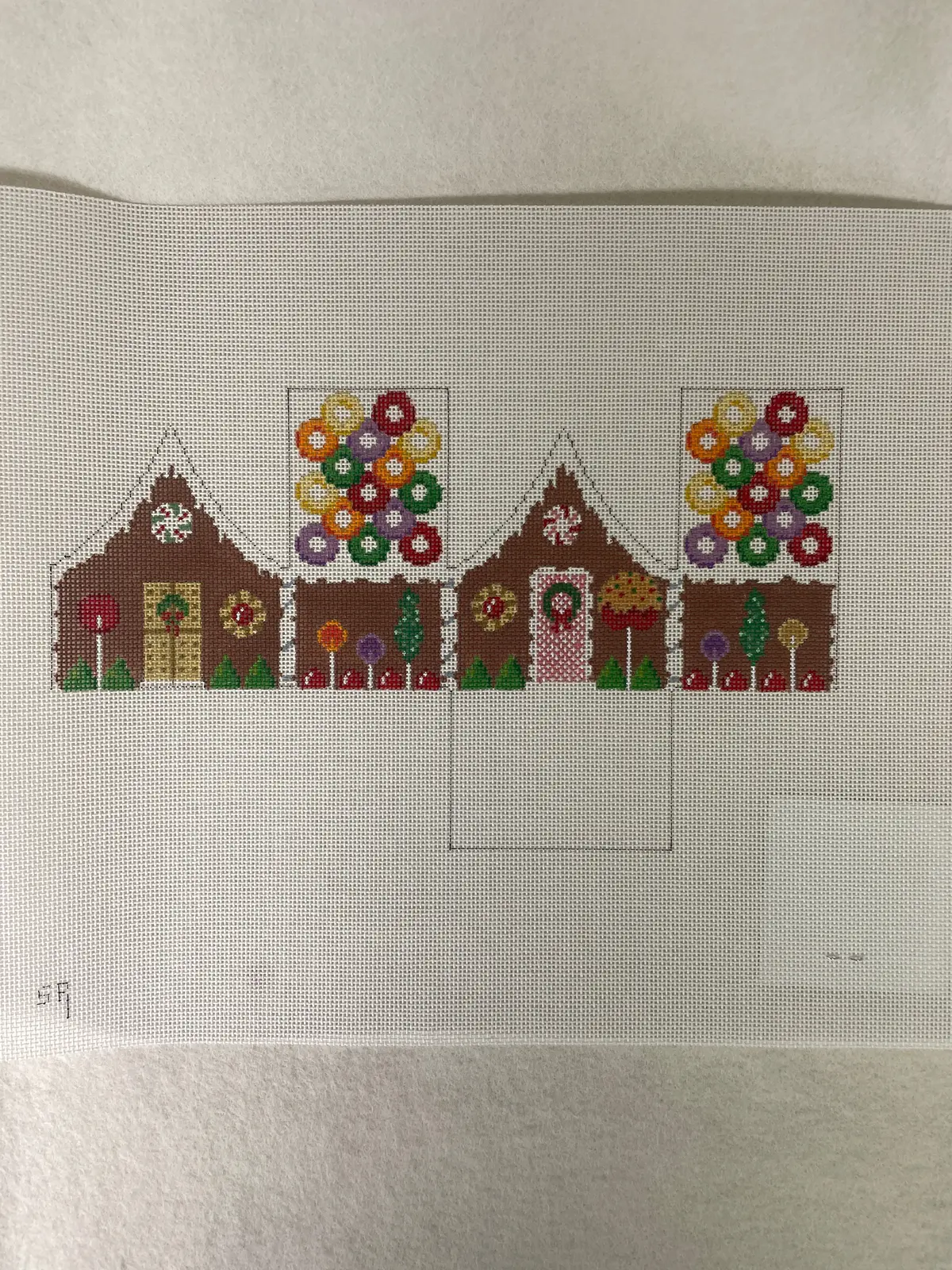 * Susan Roberts Needlepoint 6259 Life Saver, 3D Gingerbread House 1