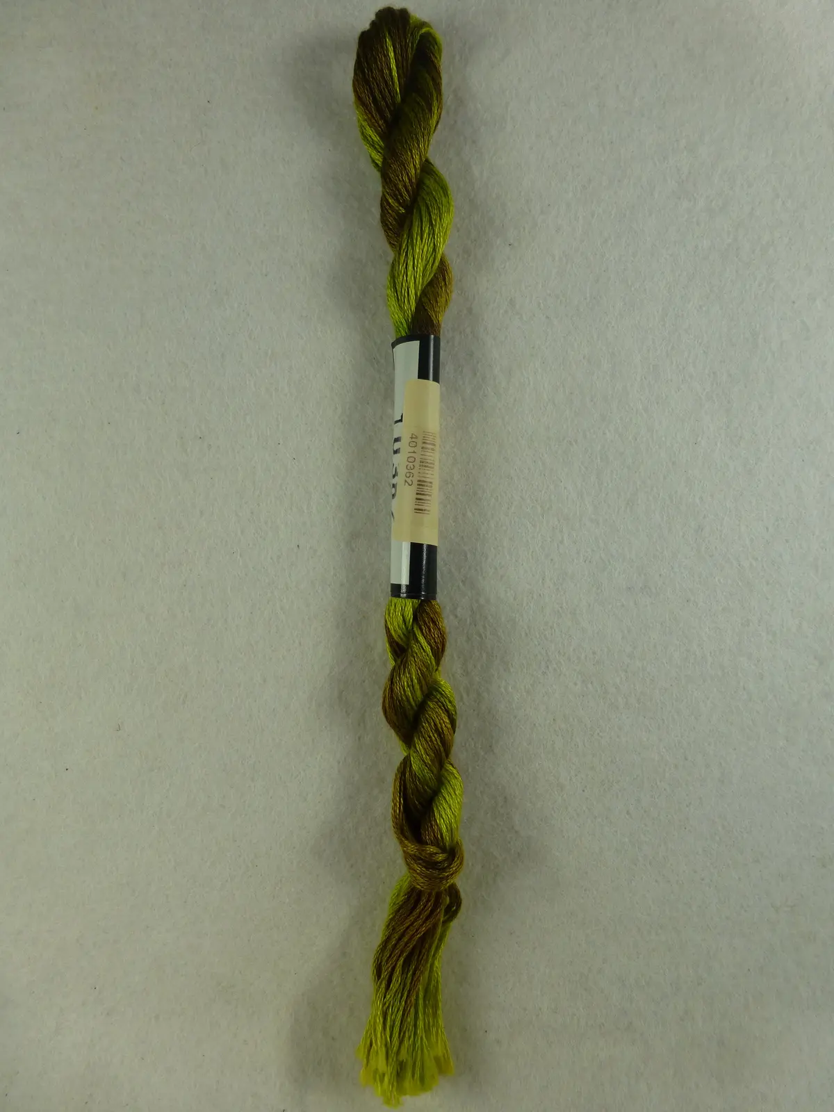 O/D Floss 10362 Green Applewood 1