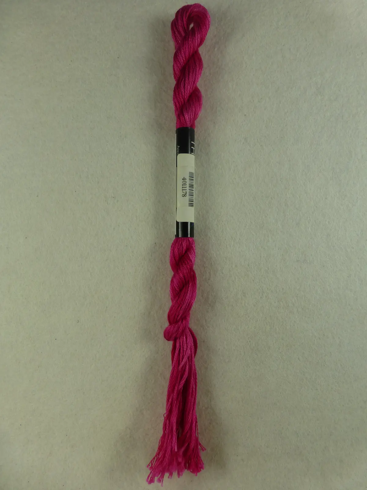O/D Floss 11000 Hawaiian Hot Pink 1