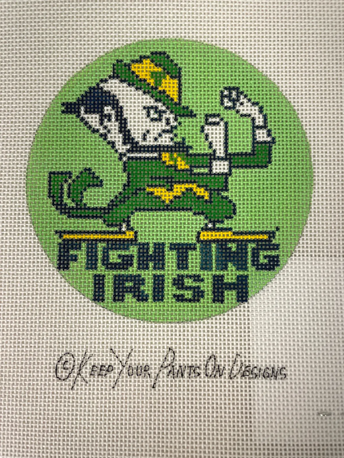 * Cbk Needlepoint Collections 595 Notre Dame Logo 1