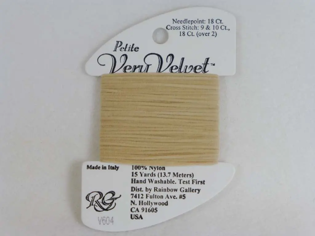 Petite Very Velvet V604 Taupe 1