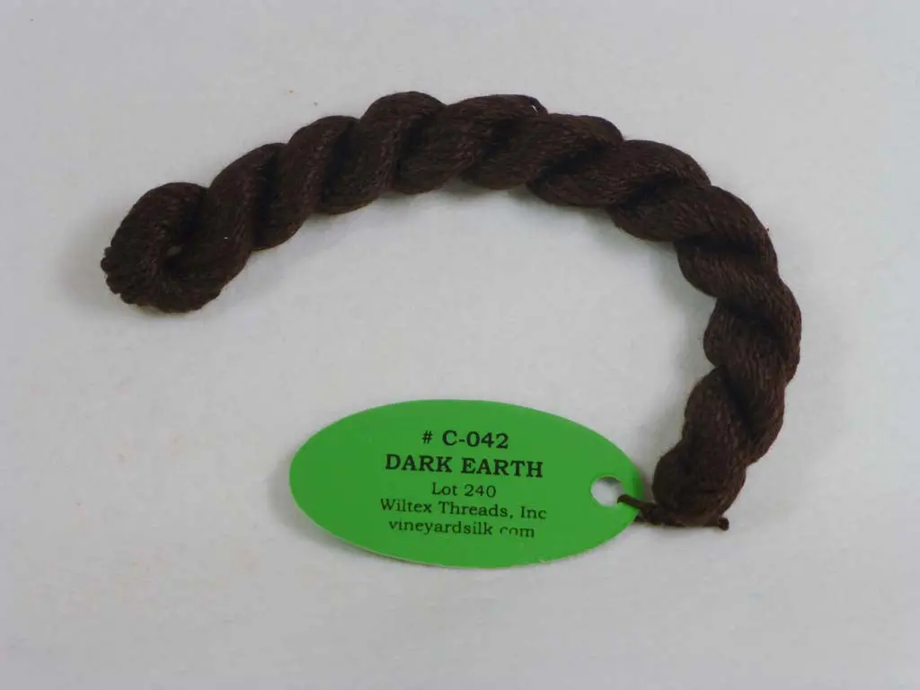 Vineyard Silk Classic 042 Dark Earth 1