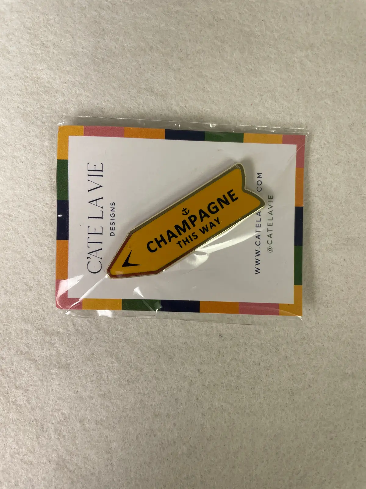 *C'ate La Vie Needle Minder- Orange Arrow 1