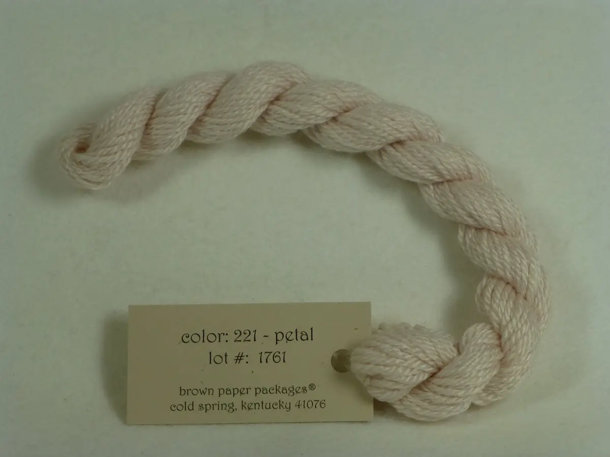 Silk & Ivory 221 Petal 1