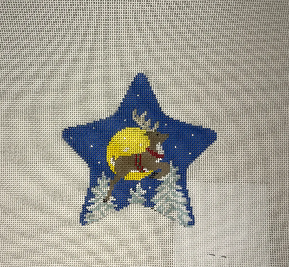 * Susan Roberts Needlepoint 5791 Flying Reindeer Star 1