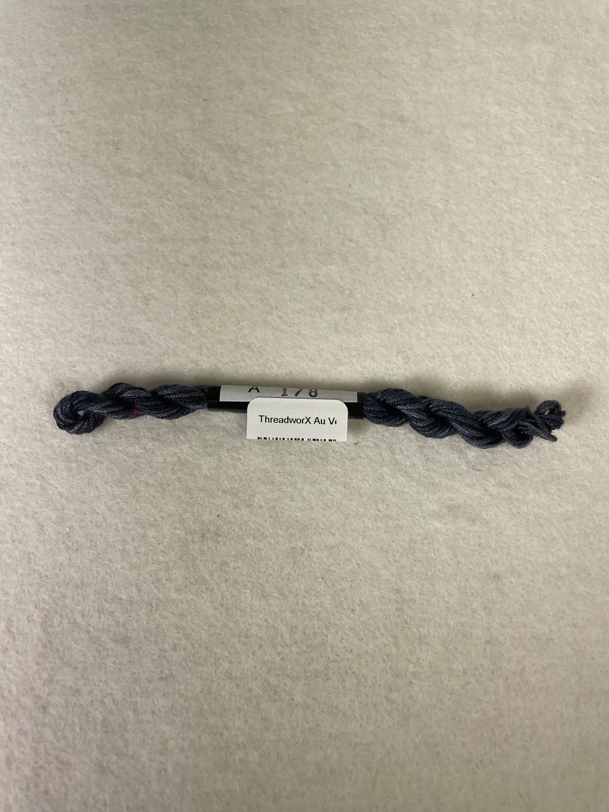 Threadworx Au Ver A Soie O/D Silk-  A178 Soot 1