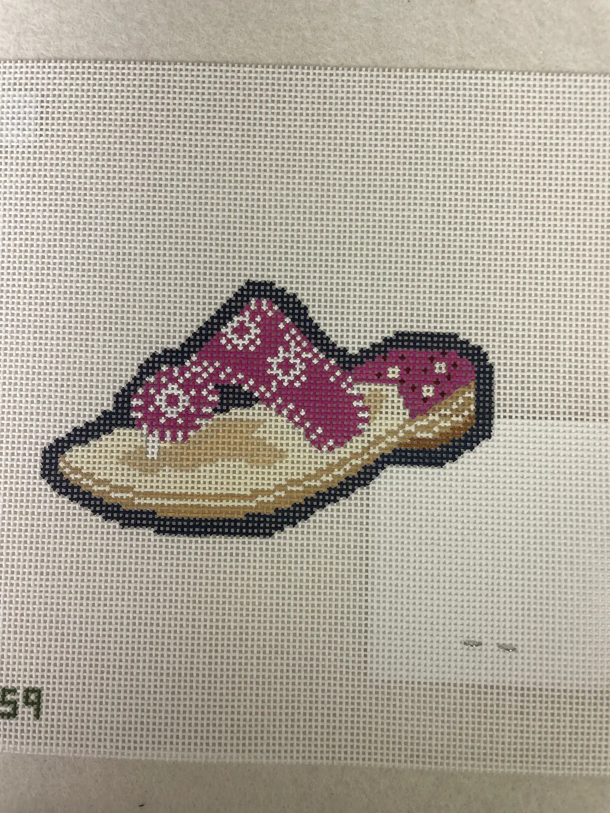 *Elm Tree Needlepoint Designs Xc059 Jack Rodgers Sandal 1