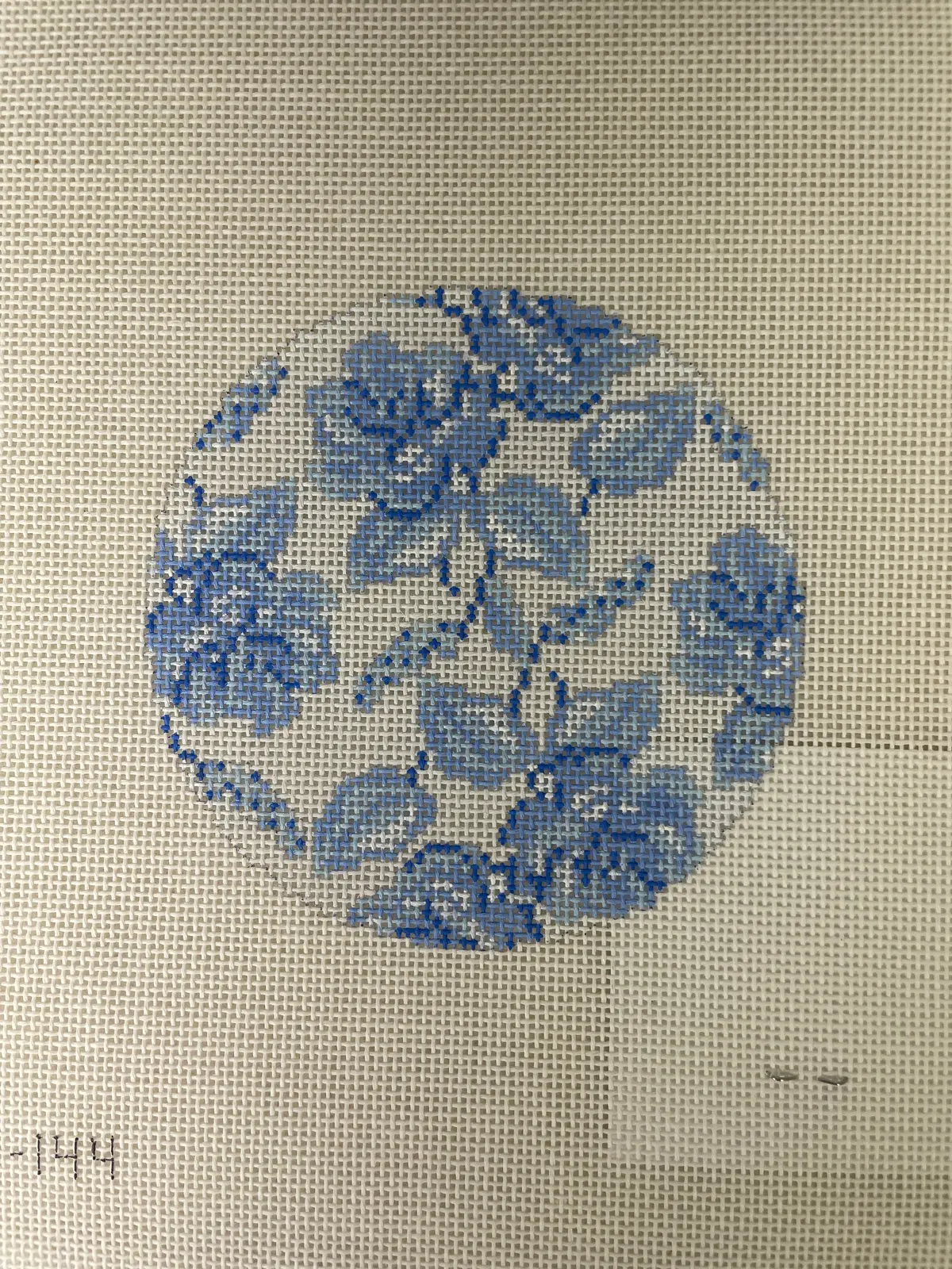 *Vallerie Needlepoint Gallery / Vng Tss144 Blue Toile Round 1