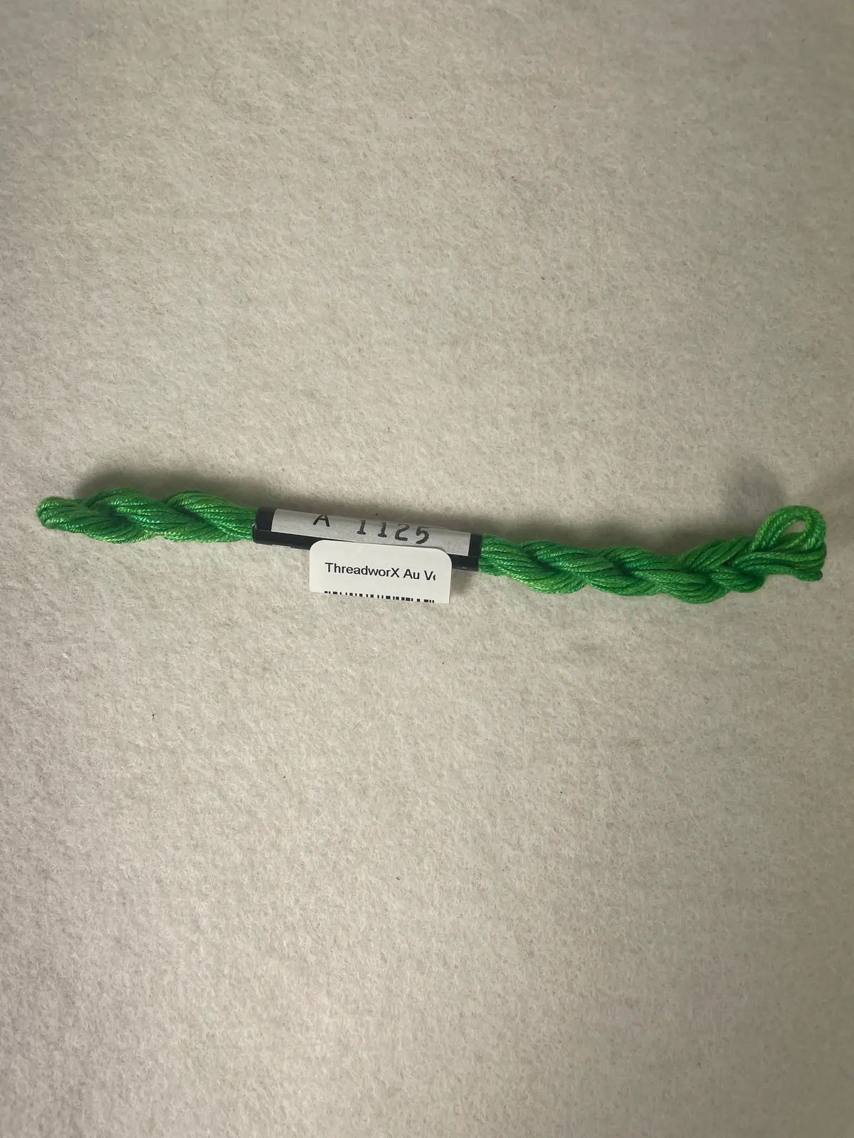Threadworx Au Ver A Soie O/D Silk- A1125 Emerald 1
