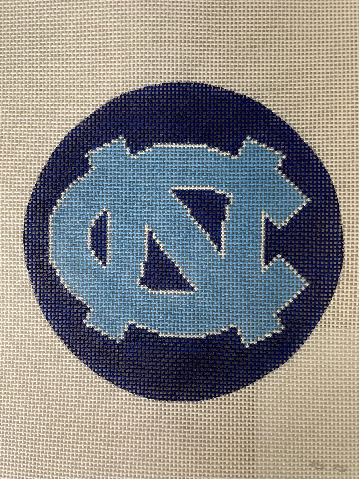* Elm Tree Needlepoint Xc112a Unc Round Logo 1