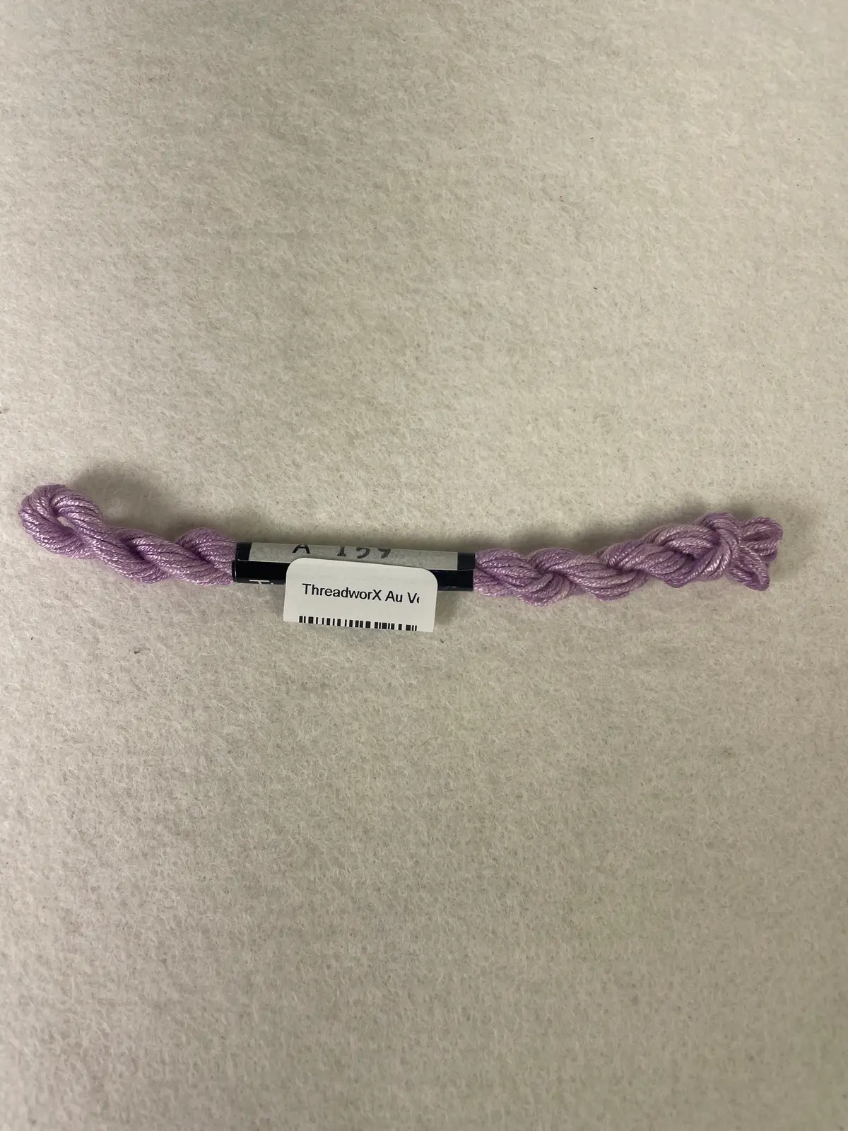 Threadworx Au Ver A Soie O/D Silk-  A159 Pale Pansy 1