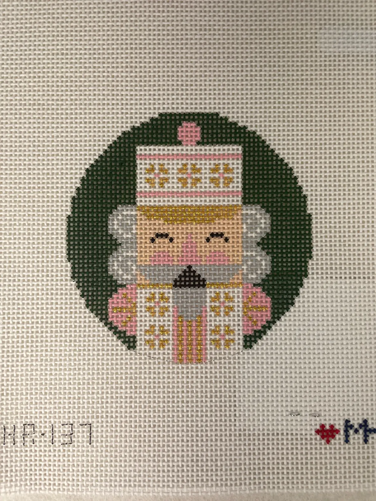 * Love Mhb Studio Chr137 Nutcracker Elliot Round 1