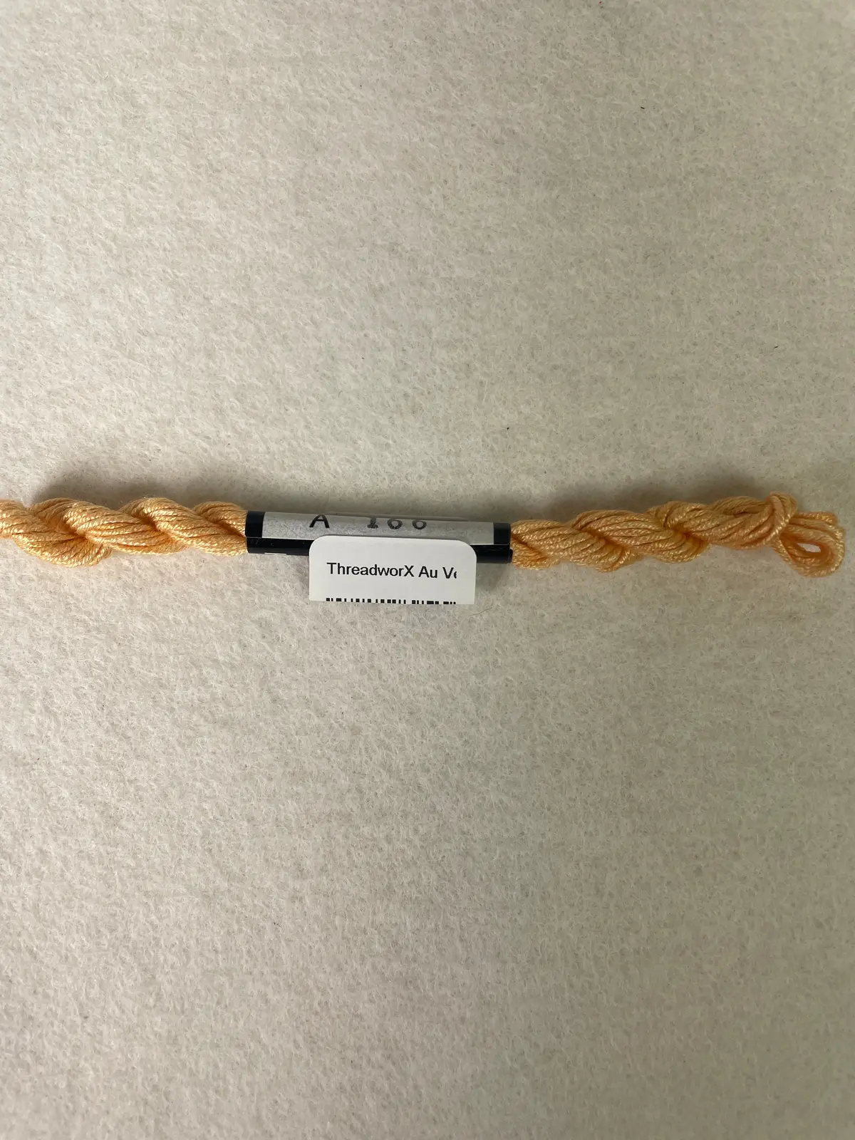 Threadworx Au Ver A Soie O/D Silk- A166 Pale Persimmon 1