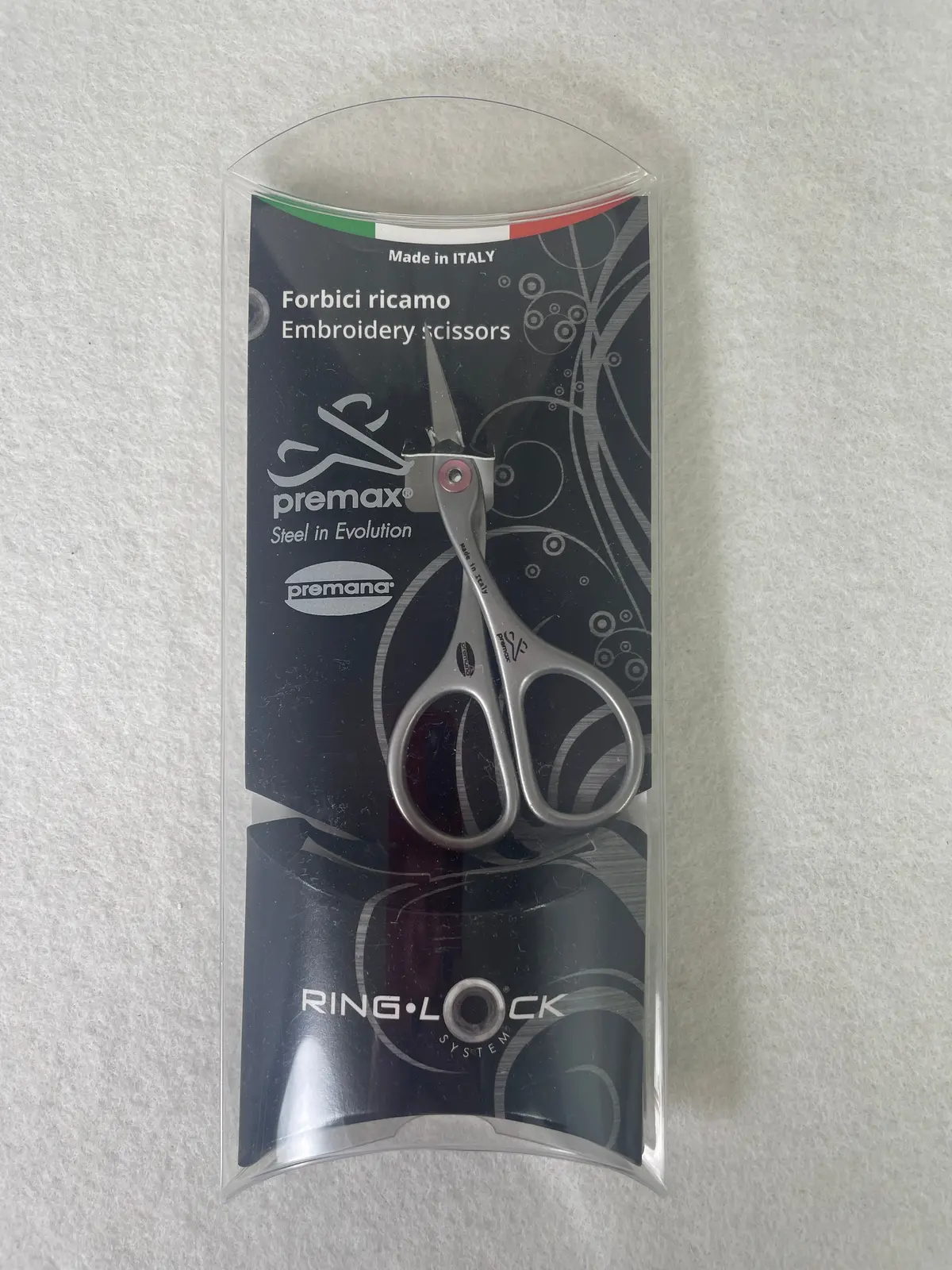 Premax X301 3 3/4 Embroidery Scissors- Ringlock 1