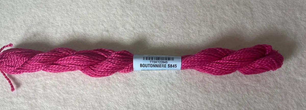 Skein Essentials Se-845 Boutonniere 1