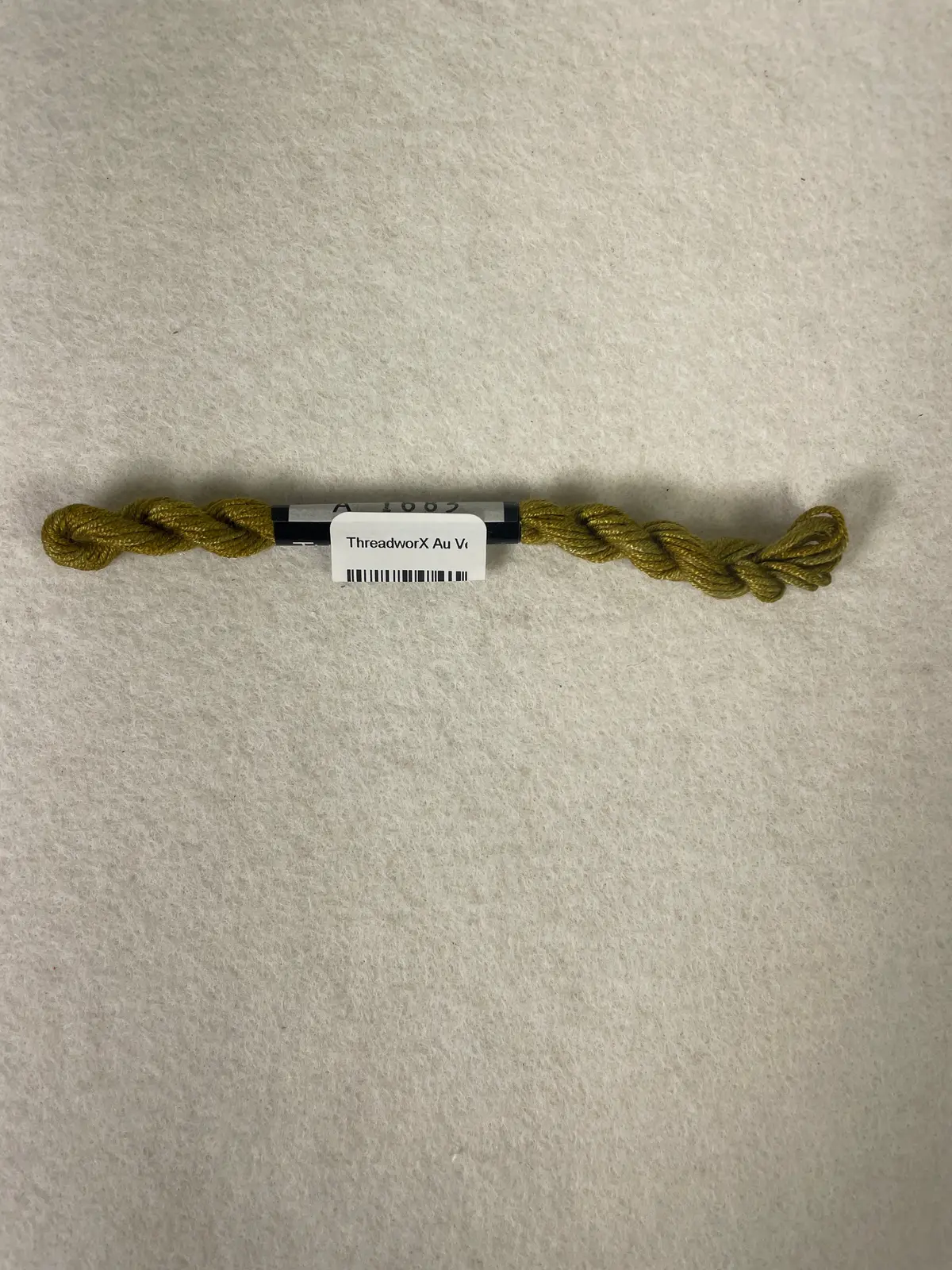 Threadworx Au Ver A Soie O/D Silk-  A1683 Golden Camel 1