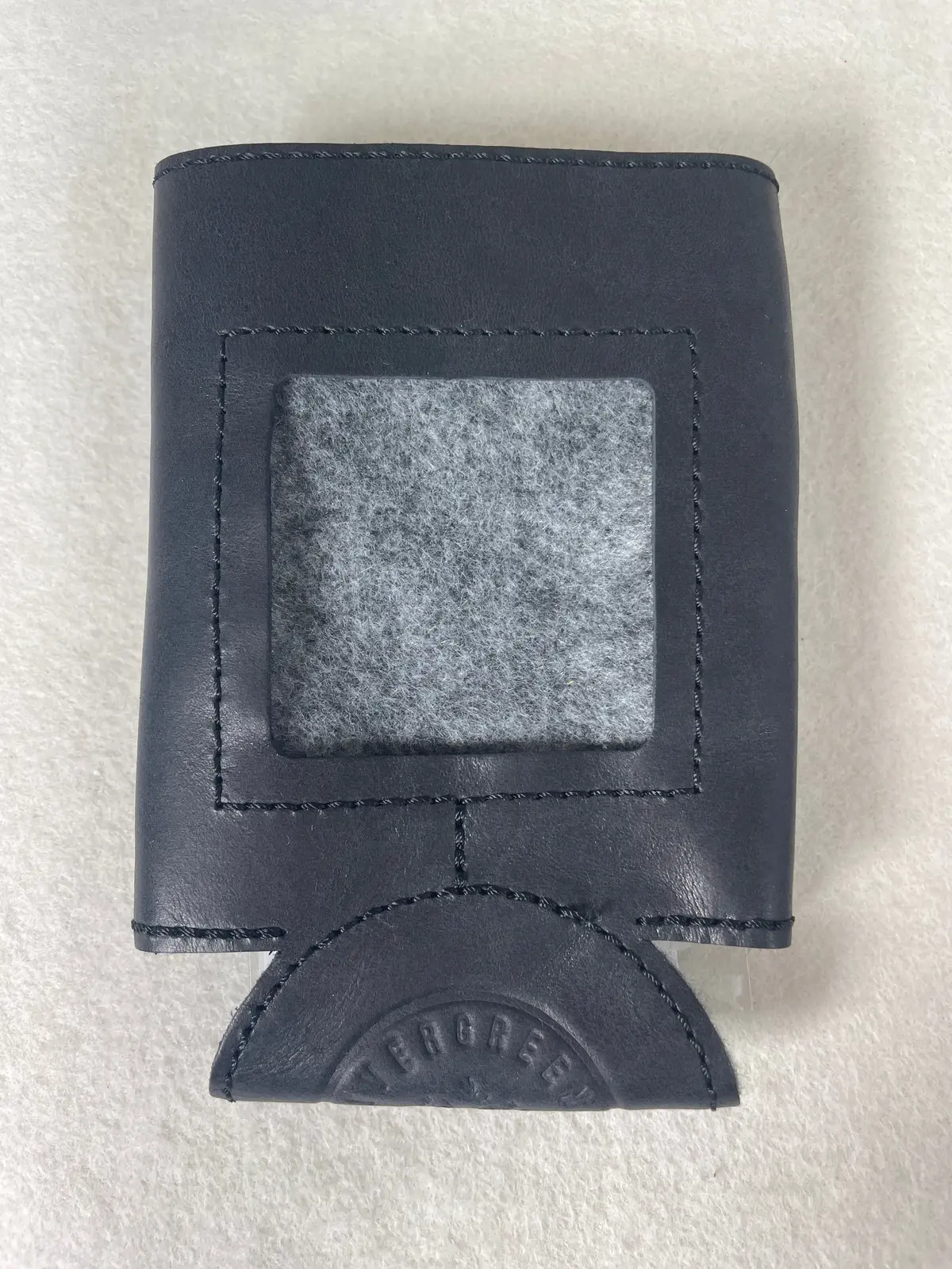 * Evergreen Self Finishing Leather Can Cozy For Needlepoint, Standard Can- Black 1
