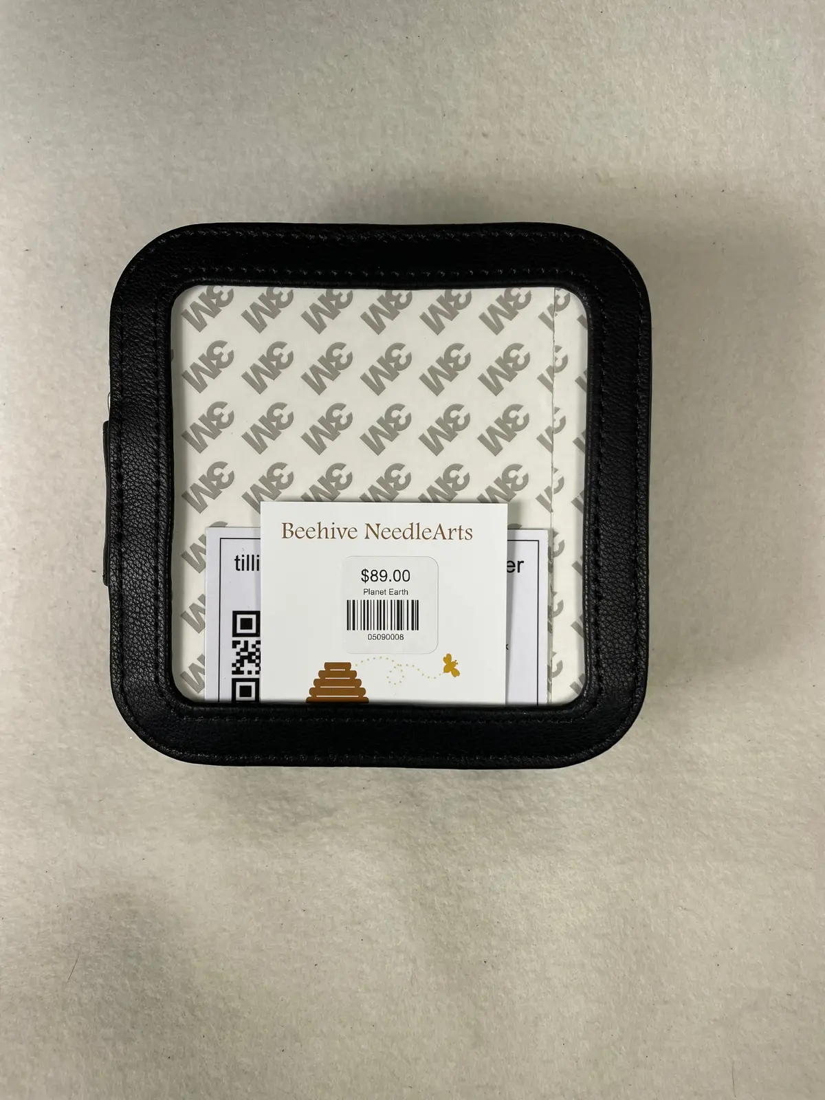 Planet Earth Leather Zip Box- 5.5In/ 4In Insert- Black 1
