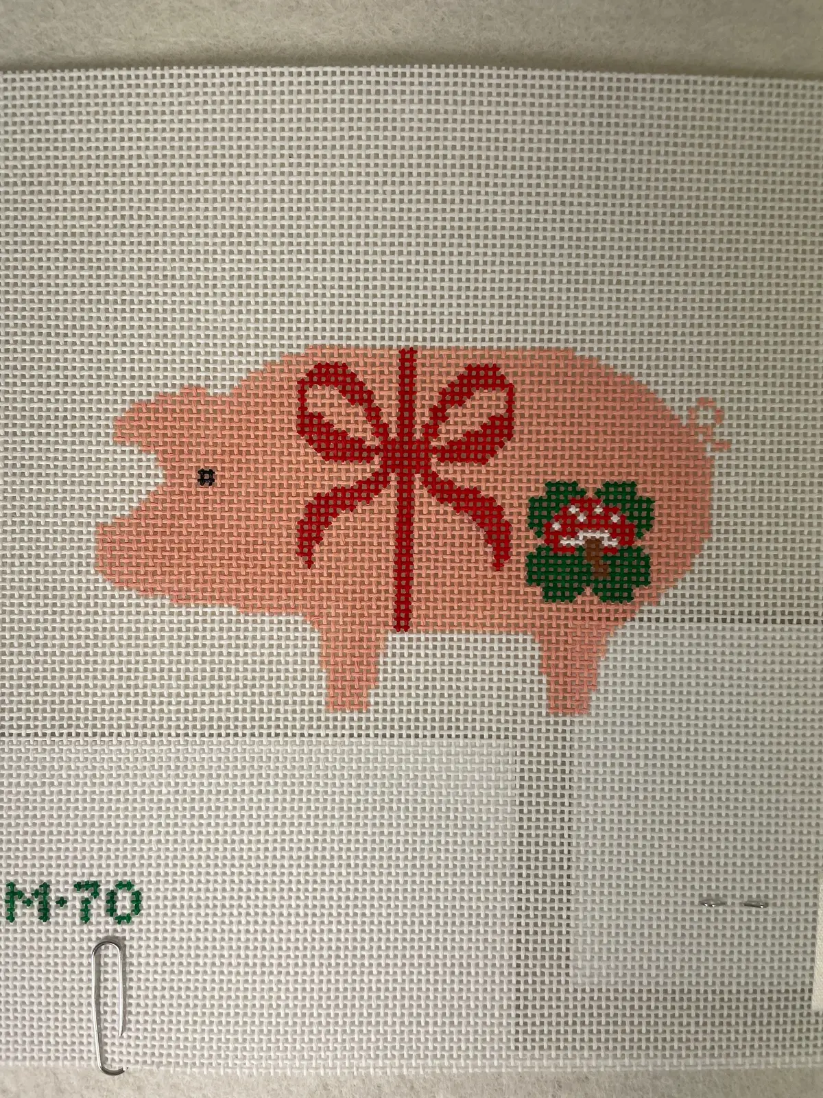 * Tout Le Monde Needlepoint Tlm70 Marzipan Pig 1