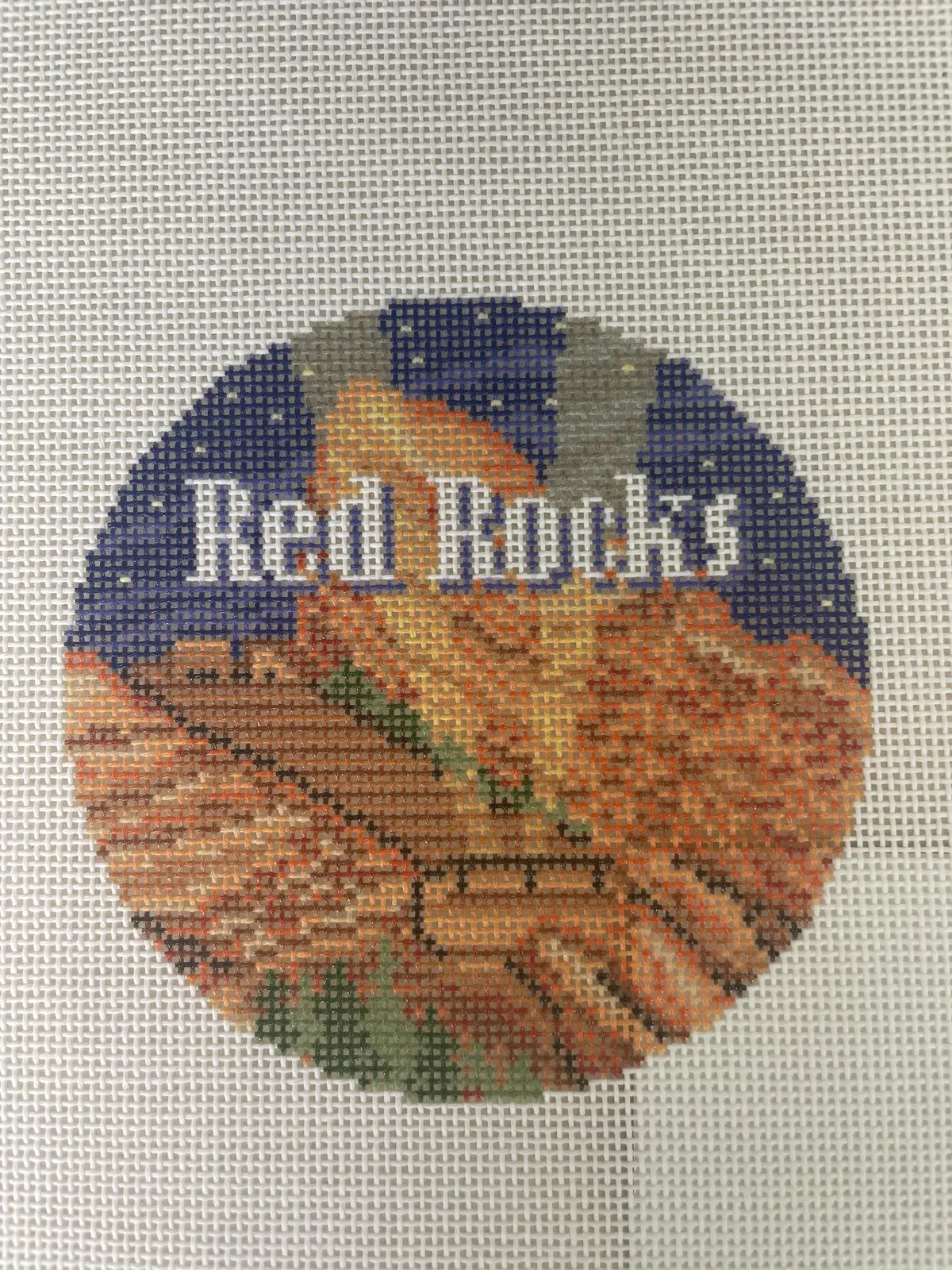 Needlepaint 193366 Red Rocks Round 1