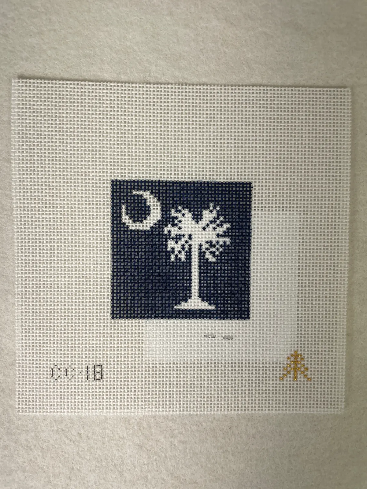 * Evergreen Cc18 Sc State Flag Needlepoint Canvas For Can Cozy 1